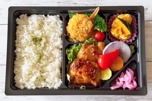 日本料理 権-チキンステーキグリル野菜弁当