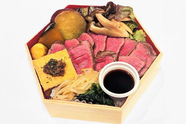 【熨斗対応可】黒毛和牛ステーキと栗の炊き込みご飯 秋の六角重