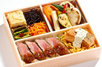 肉会席 Gen-サーロインステーキ サーモンムニエル弁当
