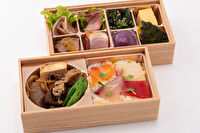 肉割烹 かわ井-海鮮チラシと国産牛ロースすき焼き2段弁当