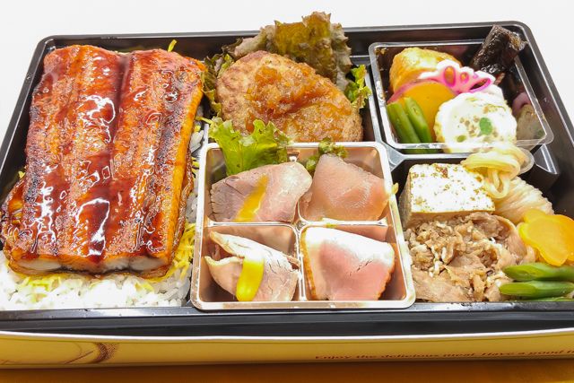 肉割烹 かわ井-うな重・すき焼き御膳