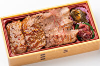 肉のいとう-【お弁当・お惣菜大賞2022】最高級A5ランク仙台牛と肉厚牛たんのぎゅうぎゅう弁当