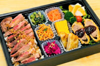 美味しい生活『肉食創色』-サーロインステーキ重（国産牛100％メンチカツ）