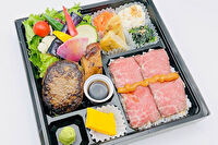 美味しい生活『肉食創色』-ハンバーグとチキン＆ローストビーフ弁当
