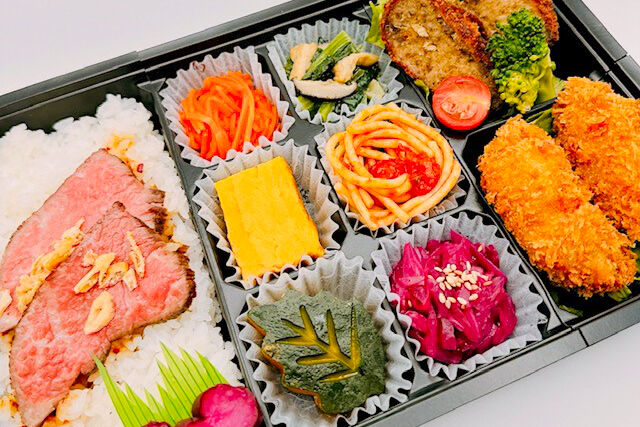 美味しい生活『肉食創色』-黒毛和牛ローストビーフ（大粒カキフライと国産牛のメンチカツ）