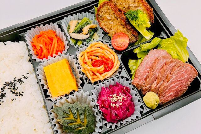 美味しい生活『肉食創色』-牛ハラミ焼肉と国産牛100％メンチカツ
