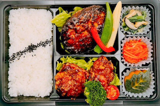 美味しい生活『肉食創色』-やわらかハンバーグ（黒酢唐揚げ）
