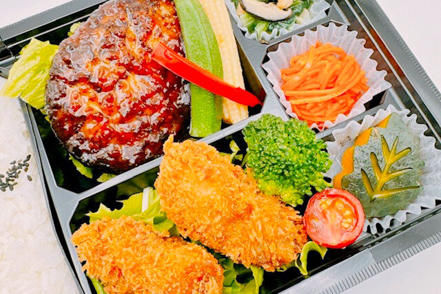 美味しい生活『肉食創色』-やわらかハンバーグ（広島産大粒カキフライ）