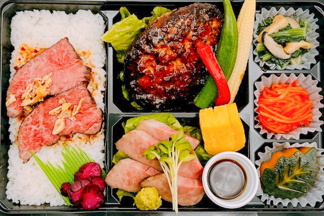 美味しい生活『肉食創色』-やわらかハンバーグ（黒毛和牛ローストビーフ＆A5カルビステーキ）