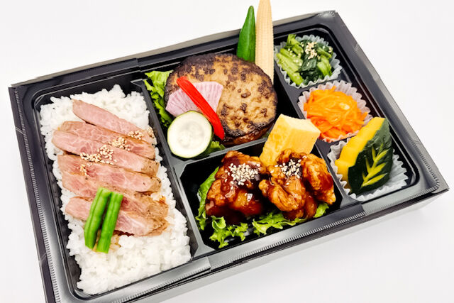 美味しい生活『肉食創色』-サーロインステーキ重とやわらかハンバーグ（黒酢唐揚げ）