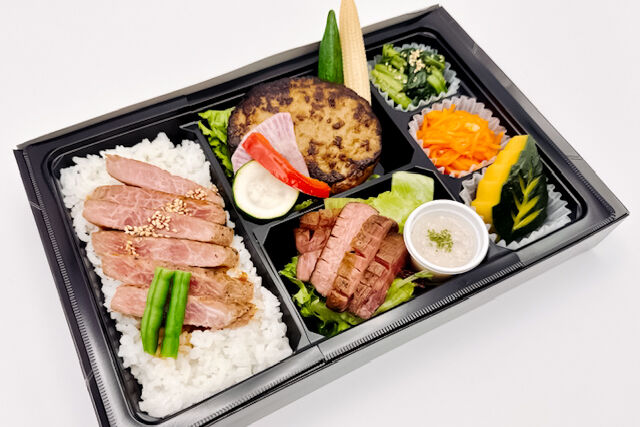 美味しい生活『肉食創色』-サーロインステーキ重とやわらかハンバーグ（牛たん塩焼き）