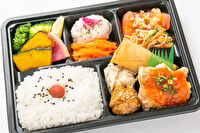 nina&#039;s deli-Deli弁当 中華盛合せ