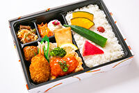 nina&#039;s deli-彩箱 -中華-