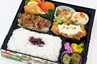 おばんざい あき-和牛焼肉とチキン南蛮弁当（ NO.111）