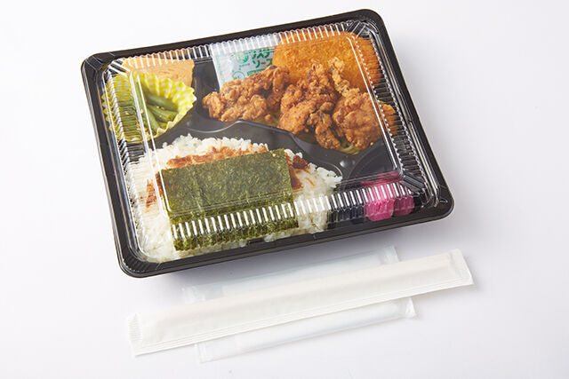 お弁当 デリカ とくとく の おかか海苔から揚げ コロッケのダブルメイン弁当 ごちクル お弁当の配達 デリバリー