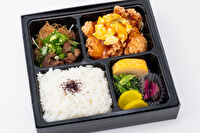 お弁当 仕出し しんじょう-特製チキン南蛮とすき焼き弁当