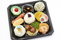 九州で人気のお弁当TOMY-お子さま弁当（4）クリームコロッケ／肉団子