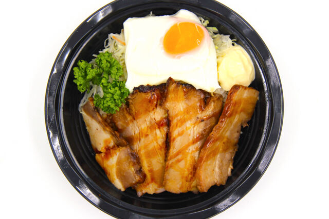 TOMYバラエティ丼／炙りチャーシュー丼