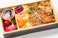 お福-鶏そぼろと照焼きの彩弁当