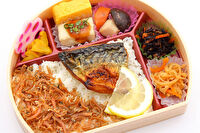 お米のおいべぇ-鯖の塩焼き弁当