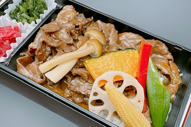 おもてなし『縁讃』-厳選黒毛和牛のすき焼き重