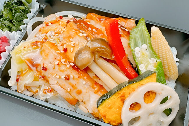 おもてなし『縁讃』-若鶏の炙り焼重