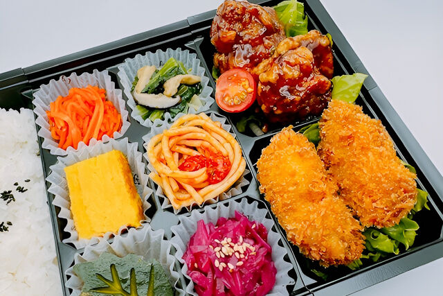 おもてなし『縁讃』-広島産大粒カキフライと黒酢唐揚げ