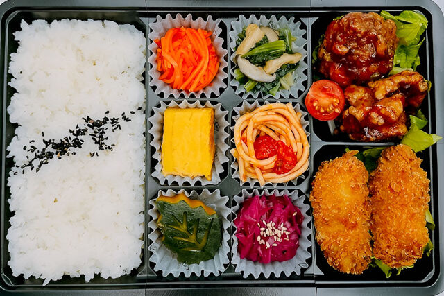 おもてなし『縁讃』-広島産大粒カキフライと黒酢唐揚げ