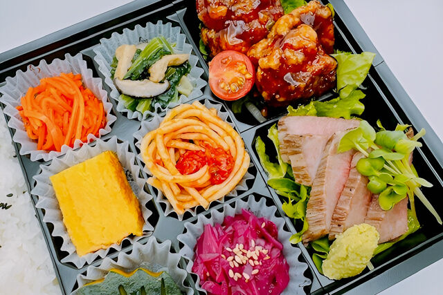 おもてなし『縁讃』-黒毛和牛A5カルビステーキと黒酢唐揚げ
