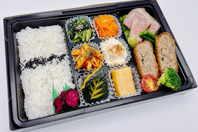 おもてなし『縁讃』-黒毛和牛A5カルビステーキと国産牛のメンチカツ