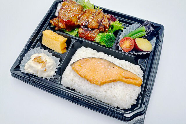 おもてなし『縁讃』-縁讃弁当（黒酢唐揚げと鮭の塩焼き）
