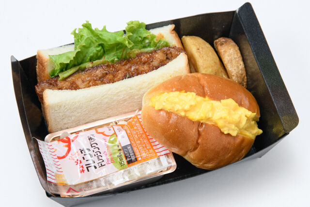 大阪手づくりサンドイッチ ミカサンド-メンチカツサンド＆卵ロール