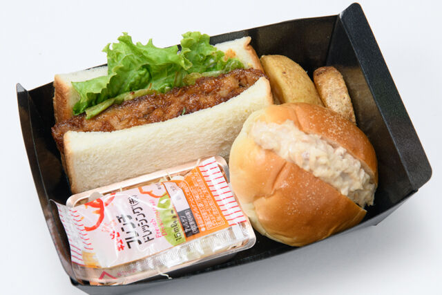 大阪手づくりサンドイッチ ミカサンド-メンチカツサンド＆ツナロール