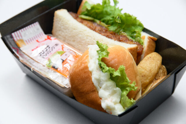 大阪手づくりサンドイッチ ミカサンド-メンチカツサンド＆ポテサラロール