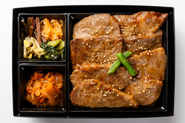大阪焼肉・ホルモン ふたご-【熨斗対応可】黒毛和牛上カルビ弁当