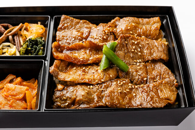 大阪焼肉・ホルモン ふたご-【熨斗対応可】上カルビ弁当