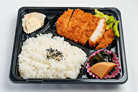 お惣菜屋さんのお弁当 モンフーズ-熟成三元豚ロースとんかつ弁当