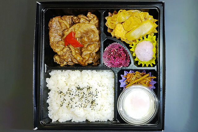 お届け料理 卓花-ご飯大盛（270g）すき焼弁当