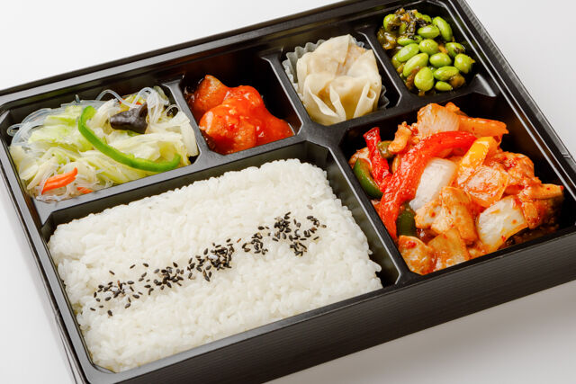 北京飯店-【幕の内】鶏肉とピーナッツの四川風炒め弁当
