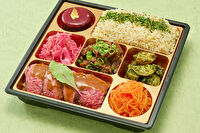 Peluche monde（大阪店）-【熨斗対応可】赤身ステーキと牛肉のラグー弁当～Menu dejeuner～
