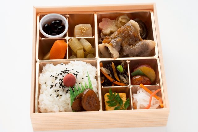 【熨斗対応可】おもてなし和菜膳～黒毛和牛すき焼き～