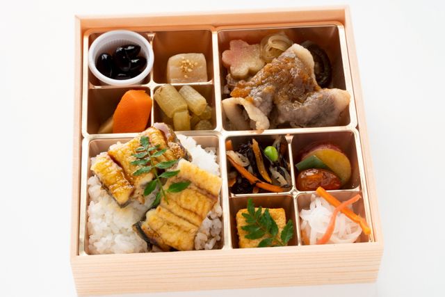 【熨斗対応可】おもてなし和菜膳～黒毛和牛すき焼きとうなぎ蒲焼き～