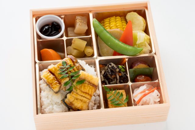 【熨斗対応可】おもてなし和菜膳～彩り蒸し野菜とうなぎ蒲焼き～