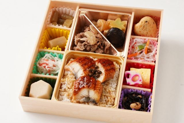 黒毛和牛Premium Queen's Beefすき焼きの和菜御膳～うな重～の商品写真