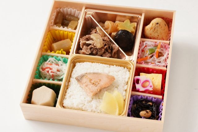 黒毛和牛Premium Queen's Beefすき焼きの和菜御膳～鮭ご飯～の商品写真