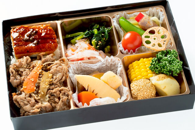 【2025夏限定】黒毛和牛Premium Beef牛ごぼう重とうなぎ 彩り懐石膳