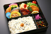 レストラン駿河のお手軽弁当-味づくし
