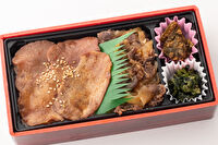 牛たん炭焼 利久（名古屋店）-牛たんと牛すき煮弁当