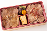 牛たん炭焼 利久（名古屋店）-牛たん丼～たれと塩のW弁当～