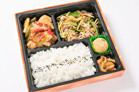 中華 李信飯店-【熨斗対応可】青椒肉絲＆鶏甘酢餡弁当